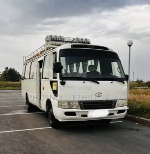 Toyota Hilux 2012 White