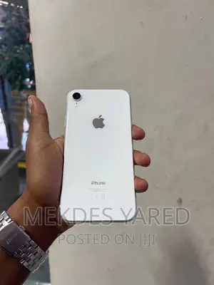 Apple iPhone XR 64 GB White