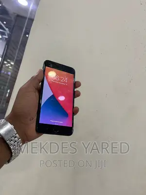 Apple iPhone 7 Plus 128 GB Black