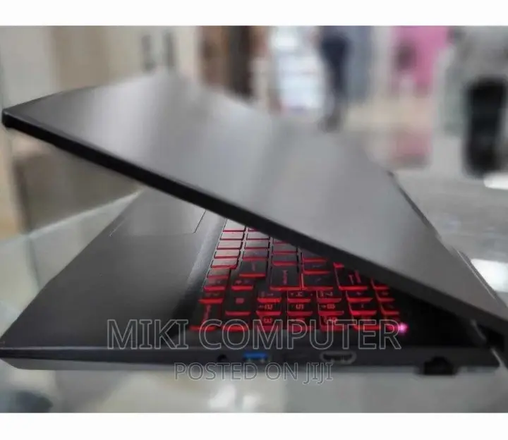 New Laptop MSI GF63 16GB Intel Core I7 SSD 512GB