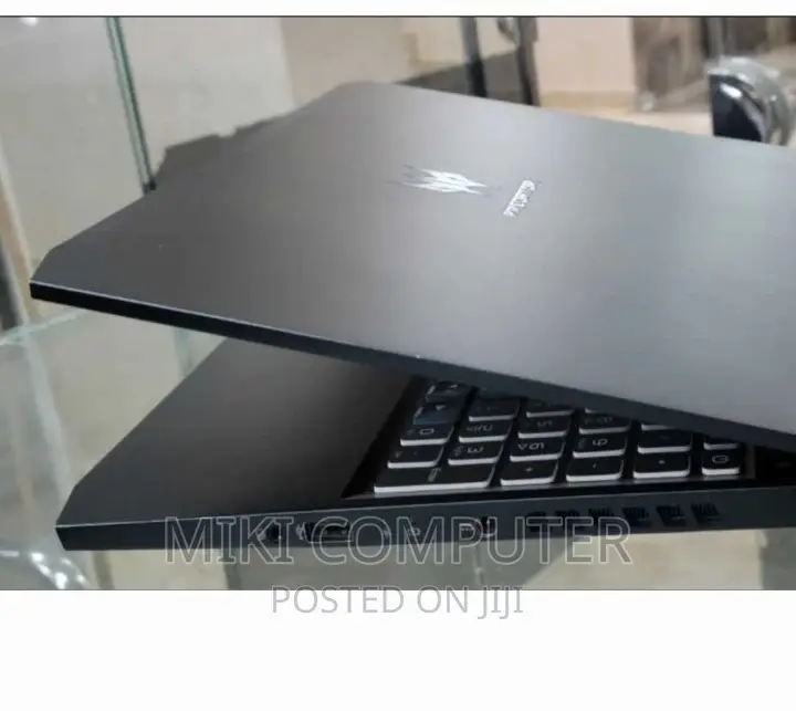 New Laptop Acer Predator Helios 300 16GB Intel Core I7 SSD 512GB