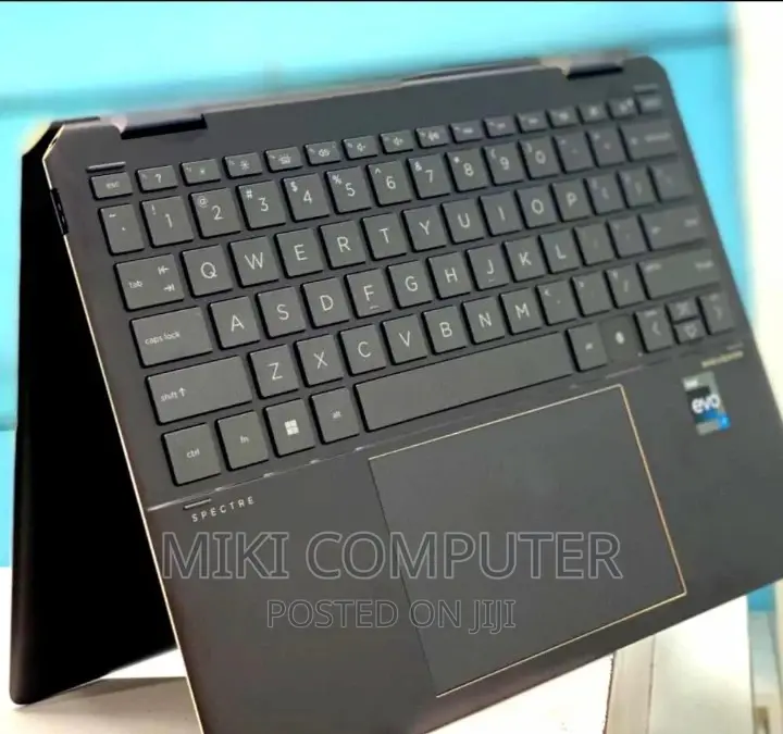 New Laptop HP Spectre X360 16GB Intel Core I7 SSD 512GB