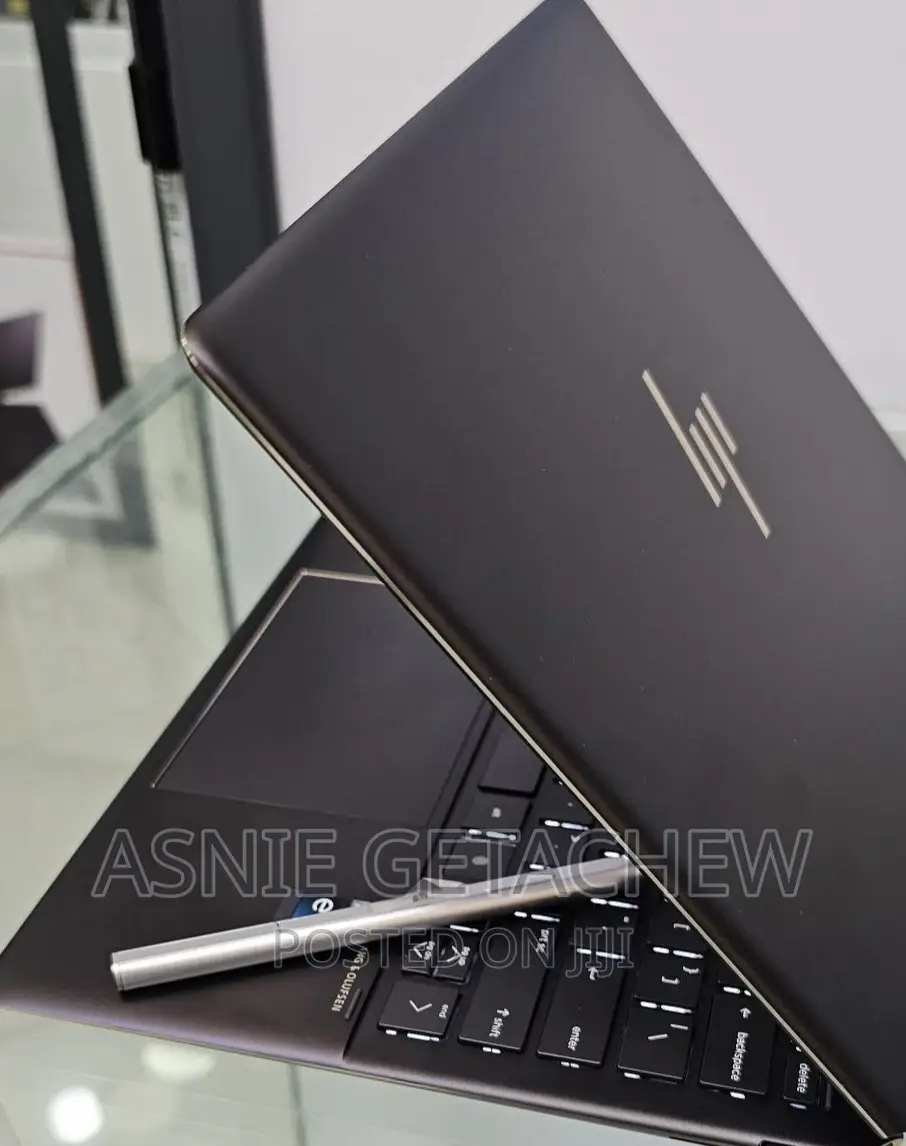 New Laptop HP Spectre X360 16GB Intel Core I7 SSD 1T