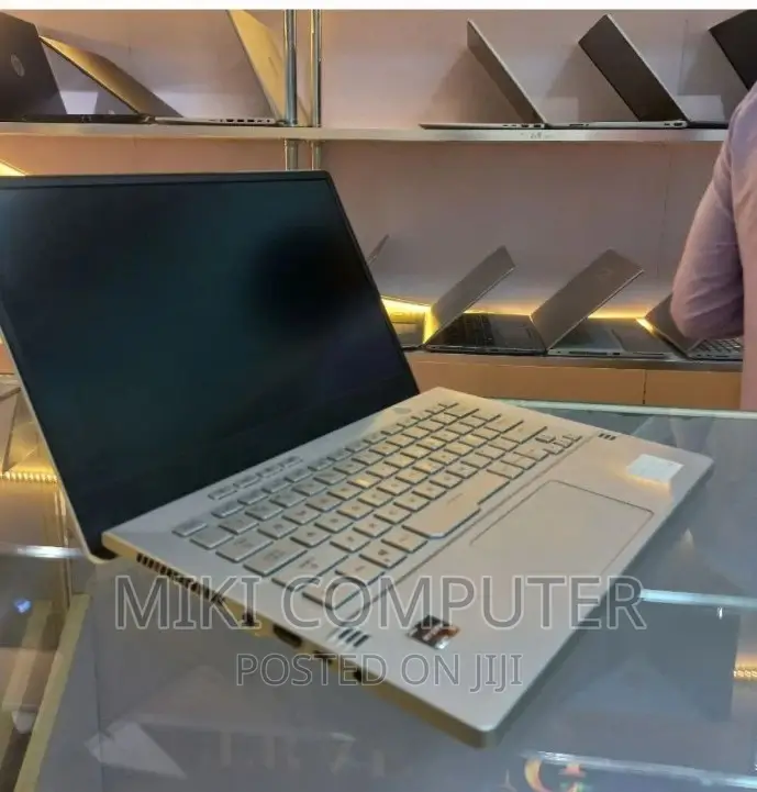 New Laptop Asus ROG Zephyrus G15 40GB AMD Ryzen 9 SSD 2T