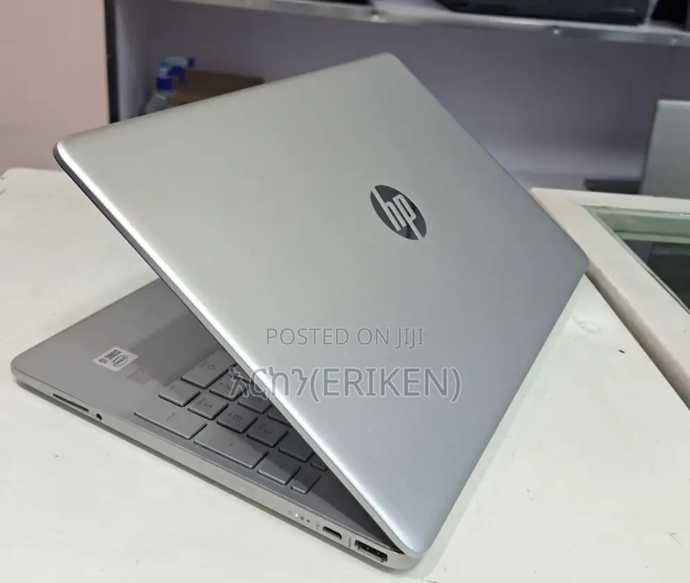 New Laptop HP Stream Notebook 8GB Intel Core I5 HDD 1T