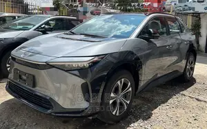 Photo - New Toyota bZ4X 2023 Gray