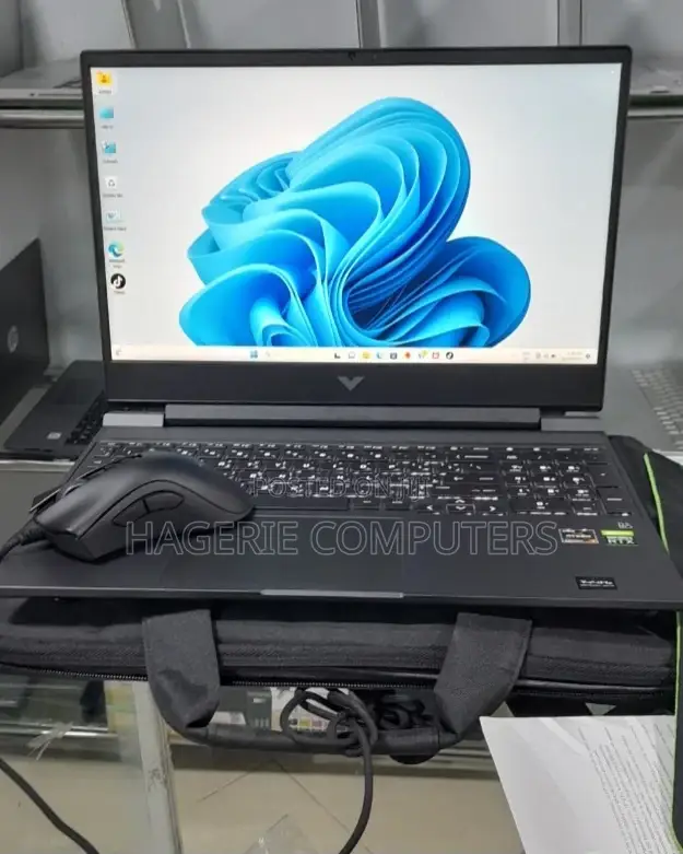 New Laptop HP Victus 16 16GB AMD Ryzen 7 SSD 512GB