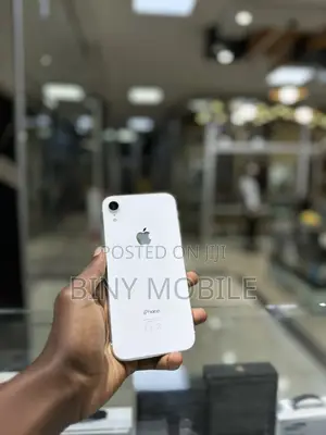 Apple iPhone XR 128 GB White