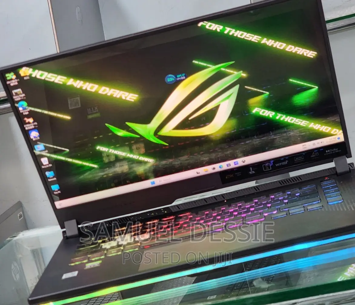 New Laptop Asus ROG Strix G15 16GB AMD Ryzen 9 SSD 512GB
