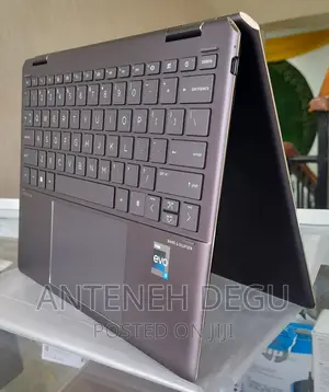 Photo - New Laptop HP Spectre X360 13 16GB Intel Core i7 SSD 1T