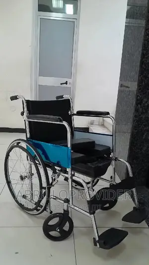 በመጠኑ ያገለገለtoilet Wheelchair#Wheelchair#Wheelchair"Wheelchair