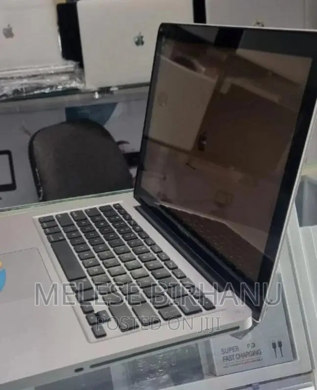 New Laptop Apple MacBook Pro 2012 4GB Intel Core i5 HDD 500GB