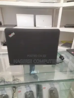 New Laptop Lenovo Yoga 11e 4GB Intel Core 2 Quad HDD 500GB