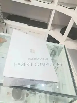 New Laptop Microsoft Surface 8GB Intel Core i5 SSD 512GB