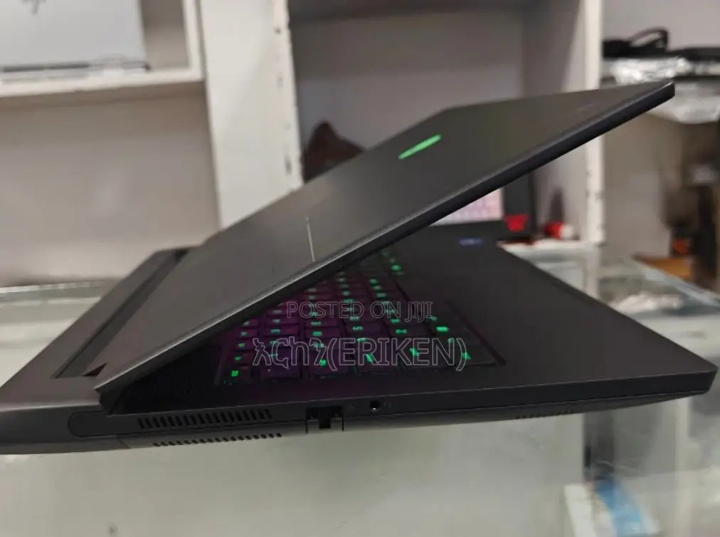 New Laptop Alienware M17x R2 32GB Intel Core I7 SSD 1T