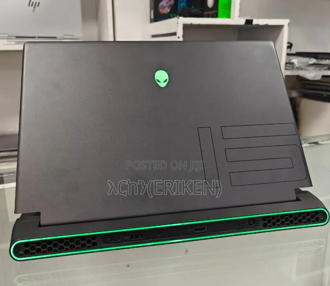 New Laptop Alienware M17x R2 32GB Intel Core I7 SSD 1T