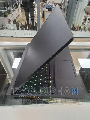 New Laptop Lenovo Legion 7 32GB Intel Core I7 SSD 1T