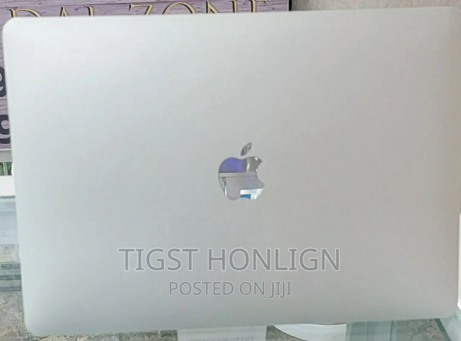 New Laptop Apple MacBook Pro 2019 8GB Intel Core I5 SSD 128GB