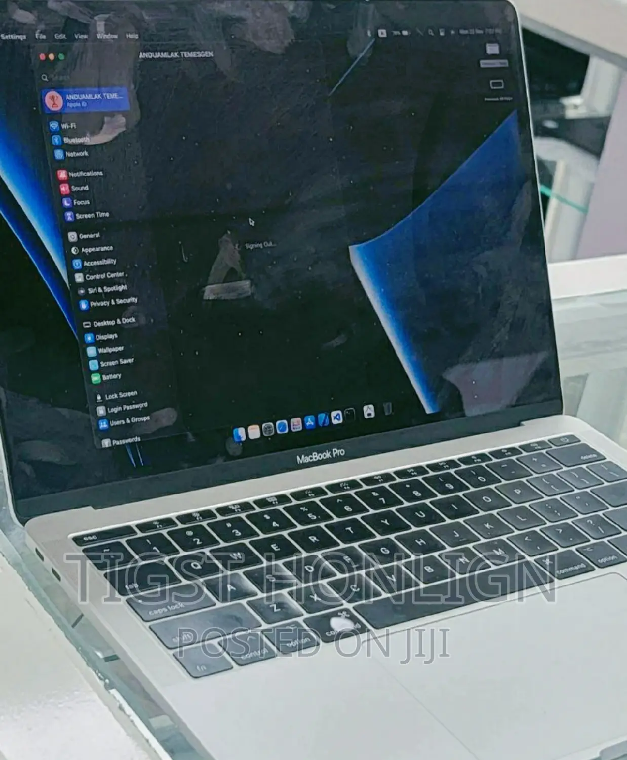 New Laptop Apple MacBook Pro 2019 8GB Intel Core I5 SSD 128GB