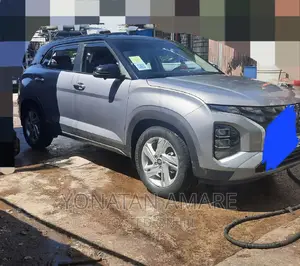 Photo - Hyundai Creta 2022 Silver