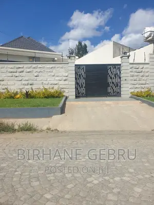 5bdrm House in Vila, Bole for rent