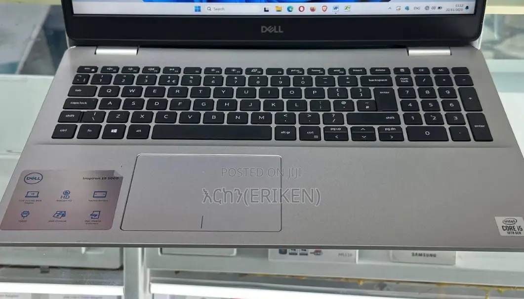 New Laptop Dell Inspiron 15 8GB Intel Core I5 HDD+SSD 256GB