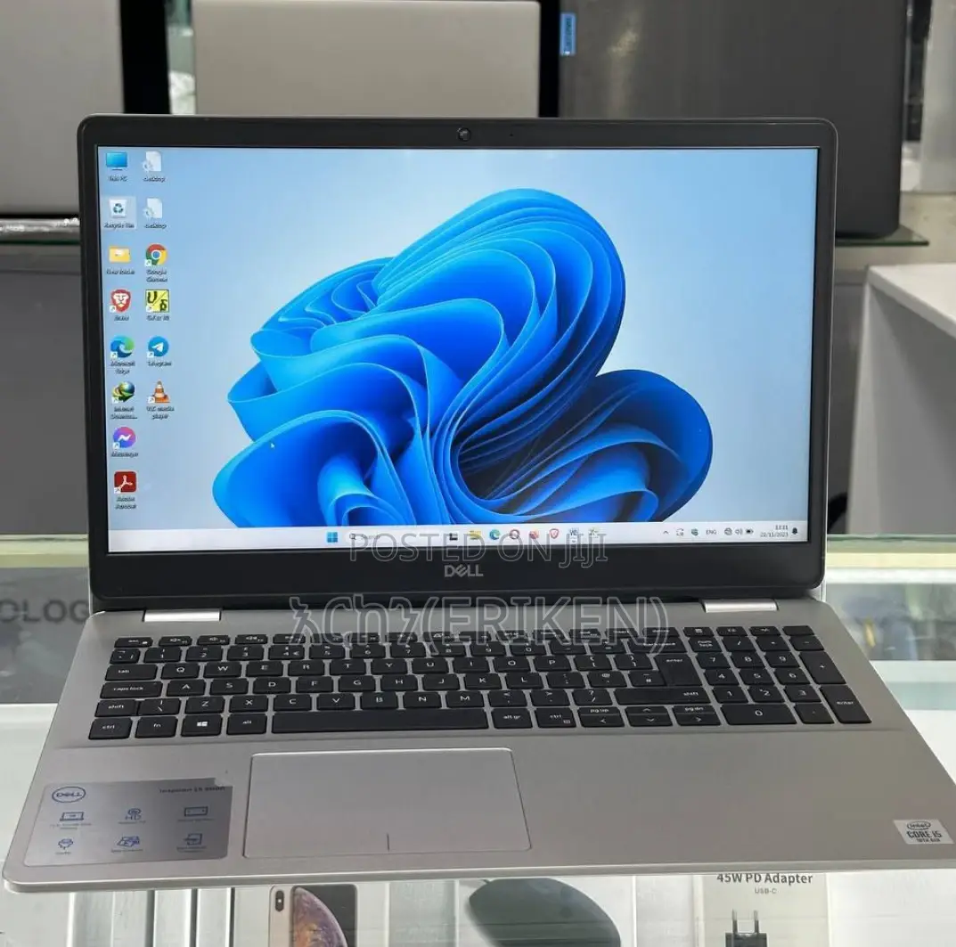 New Laptop Dell Inspiron 15 8GB Intel Core I5 HDD+SSD 256GB