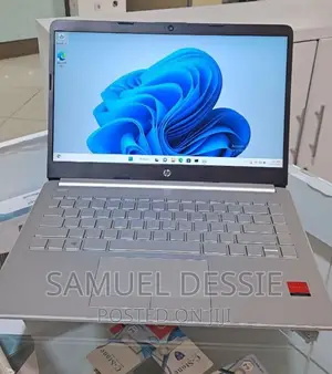 New Laptop HP Stream Notebook 8GB Intel Core I5 HDD 1T