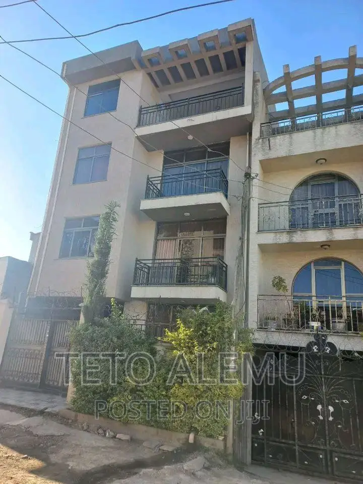 5bdrm House in House For Sale, Yeka for sale