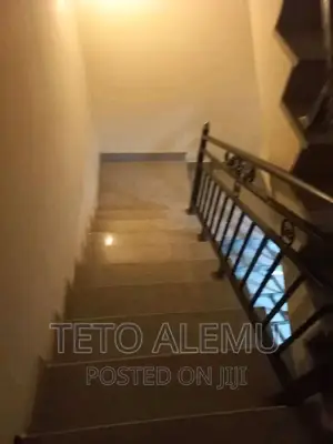 5bdrm House in House For Sale, Yeka for sale