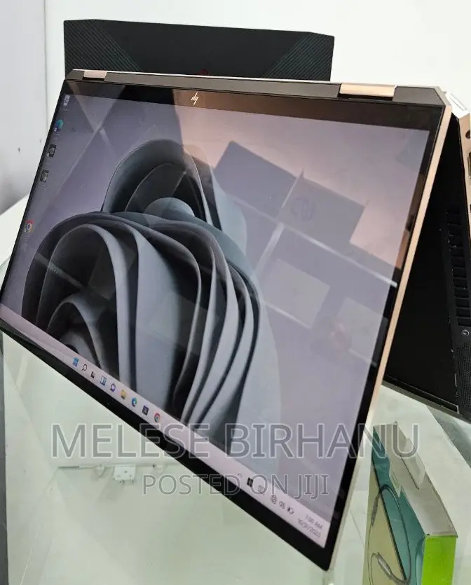 New Laptop HP Spectre 16GB Intel Core I7 SSD 512GB