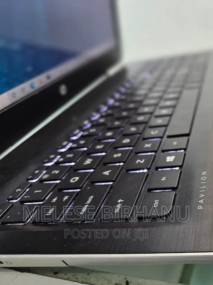 New Laptop HP Pavilion 15 8GB Intel Core I5 SSD 512GB