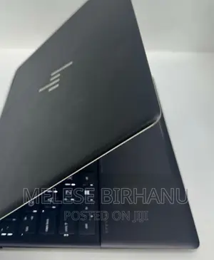 Photo - New Laptop HP Spectre X360 13 16GB Intel Core I7 SSD 512GB