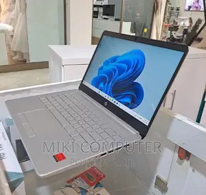 New Laptop HP Stream Notebook 8GB Intel Core I5 HDD 1T