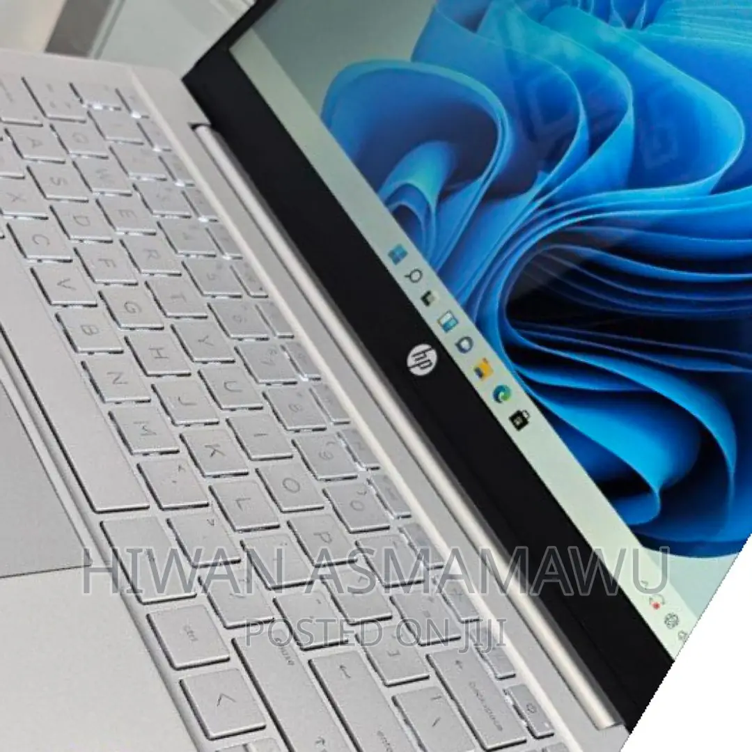 New Laptop HP Pavilion 15 8GB Intel Core I7 SSD 512GB