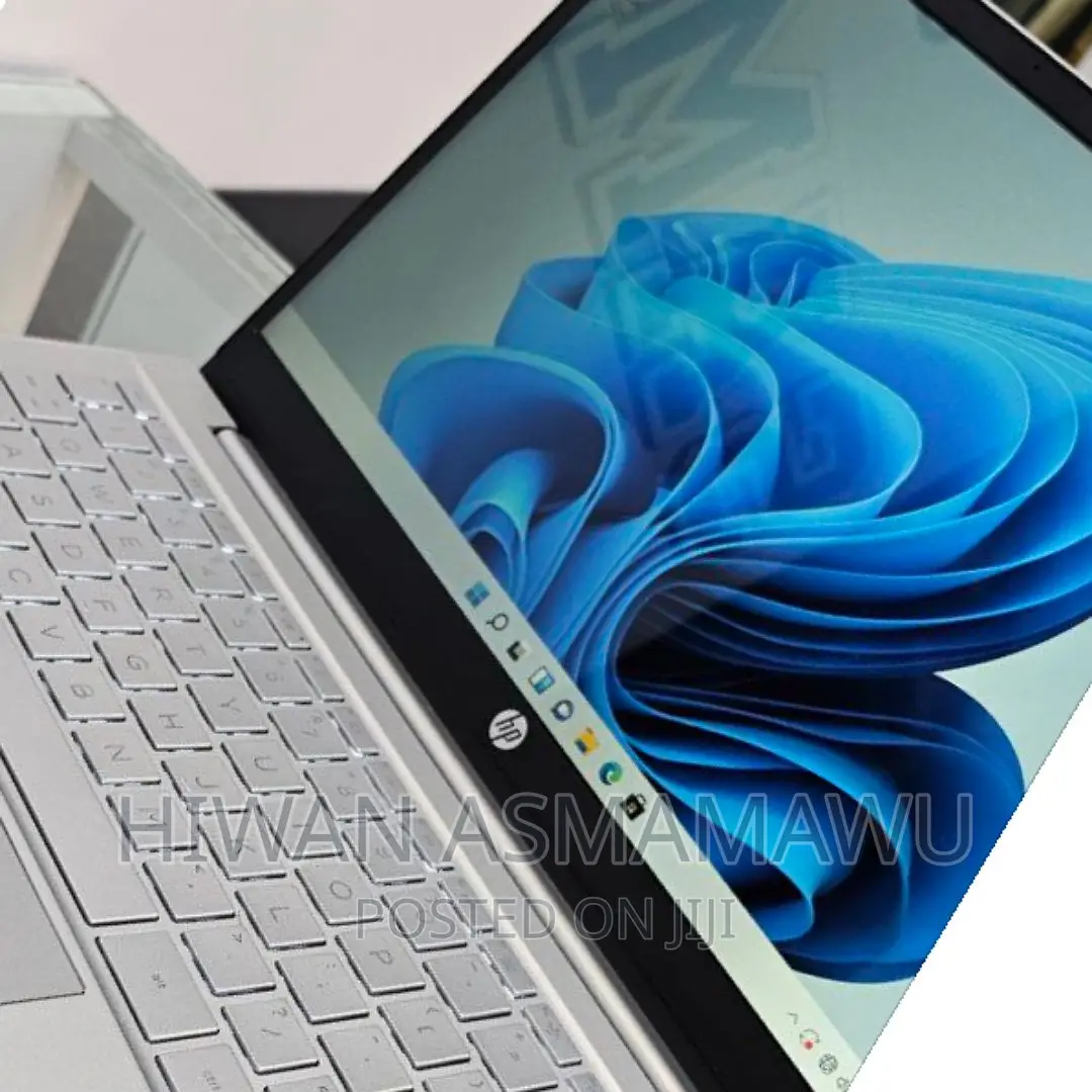 New Laptop HP Pavilion 15 8GB Intel Core I7 SSD 512GB