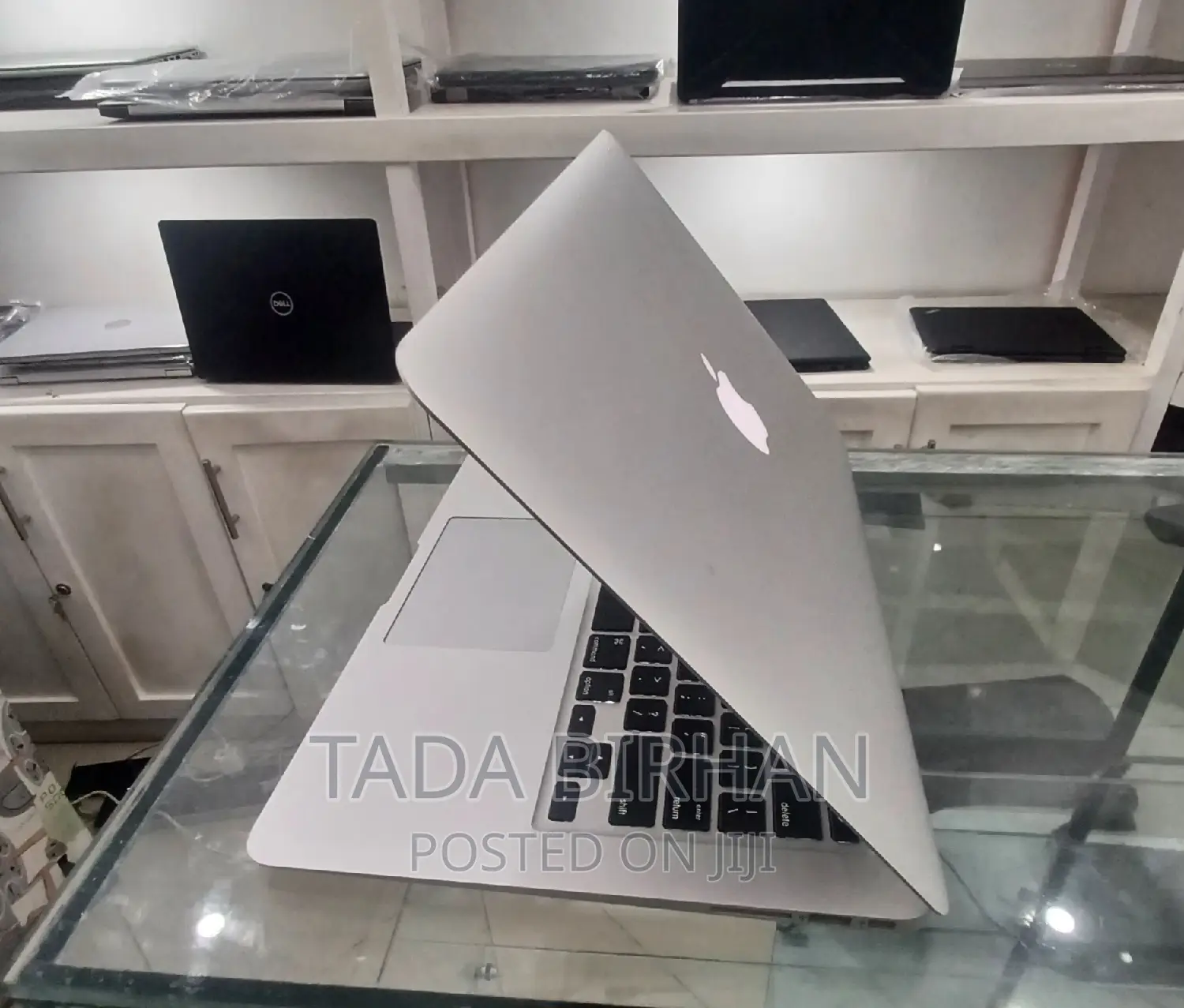 Laptop Apple MacBook Air 2020 M1 8GB Intel Core 2 Duo SSD 128GB