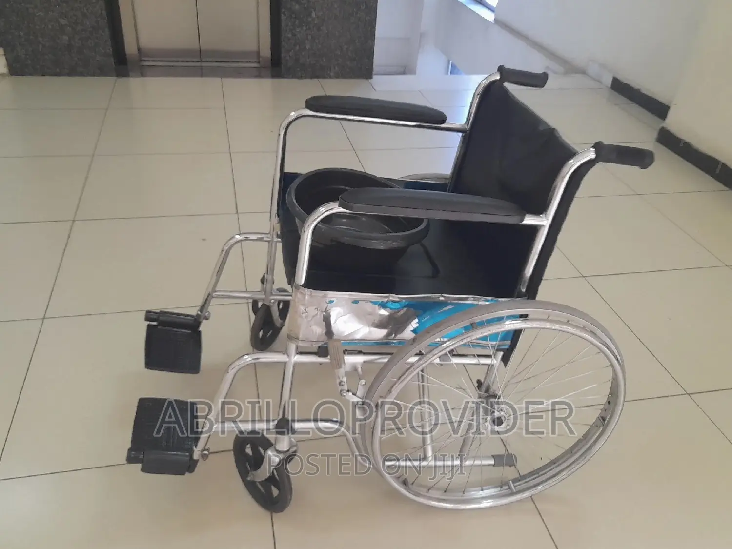 Used Commode Wheelchair~Wheelchair£Wheelcahir€Wheelchair