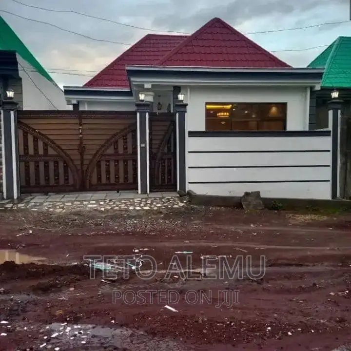 Furnished 4bdrm Villa in Vila For Sale, Yeka for sale