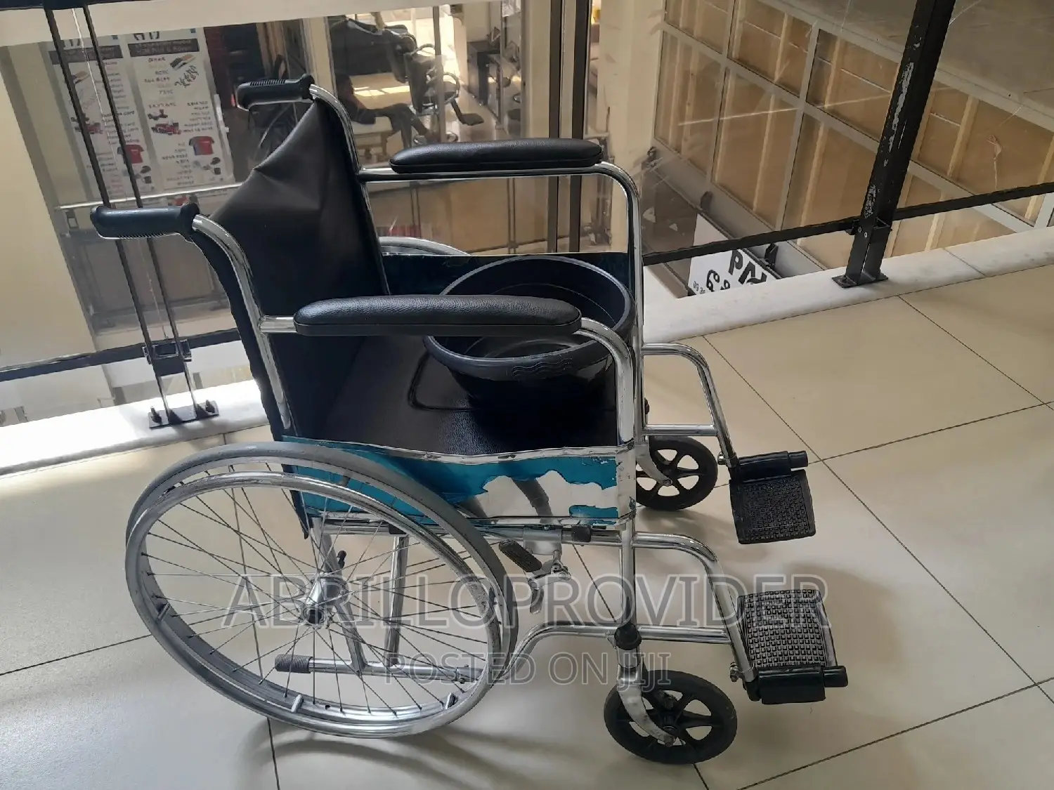 ዌልቸርused Commode Wheelchair~Wheelchair₹Wheelchair€Wheelchair