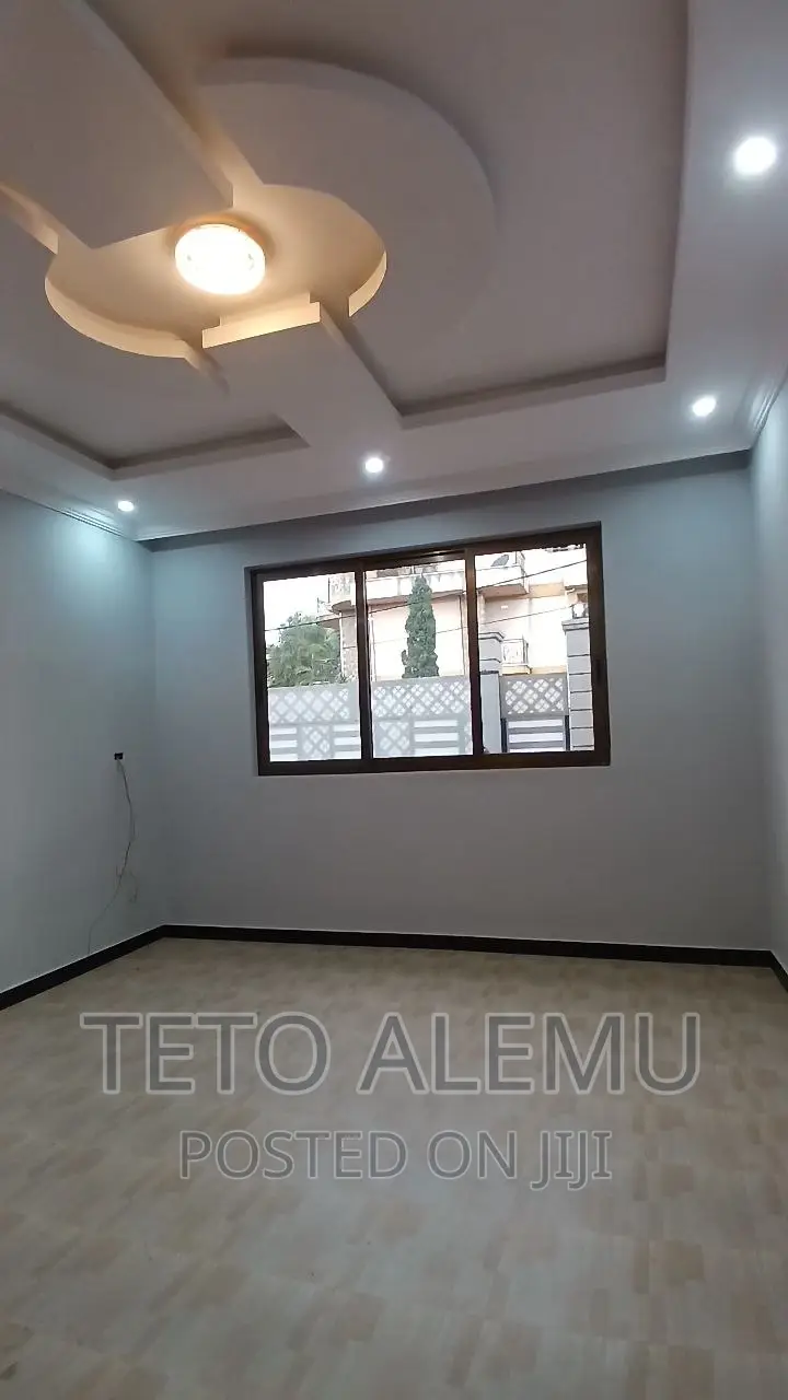 Furnished 4bdrm Villa in For Sale Vila, Yeka for sale