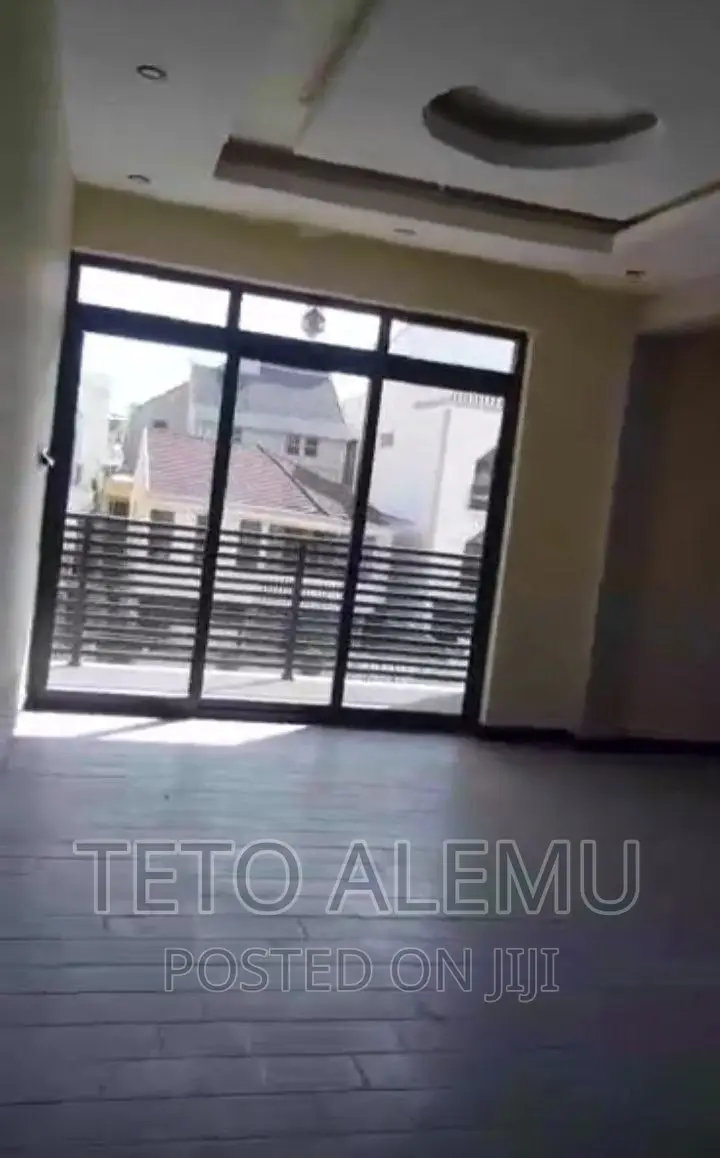 5bdrm House in House For Sale, Nifas Silk-Lafto for sale