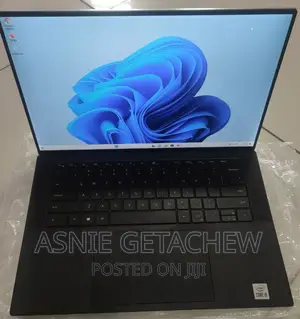 New Laptop Dell XPS 15 32GB Intel Core I9 SSD 512GB