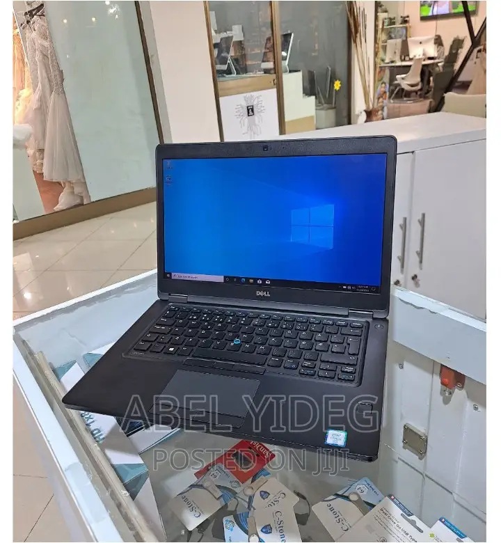 New Laptop Dell 8GB Intel Core I5 SSD 256GB