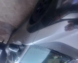 Toyota bZ4X 71.4 kWh FWD 2023 Silver