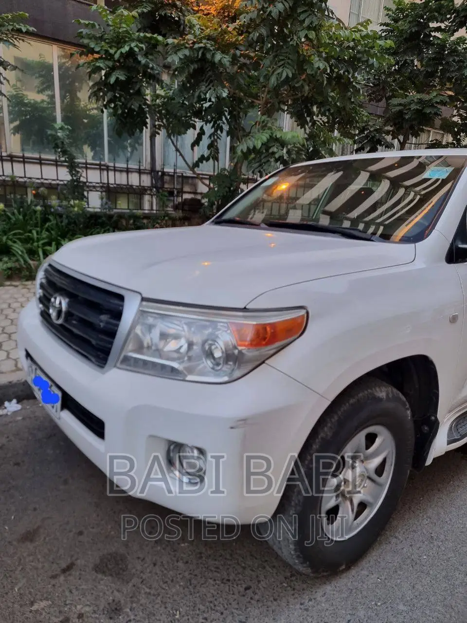 Toyota Land Cruiser 2012 White