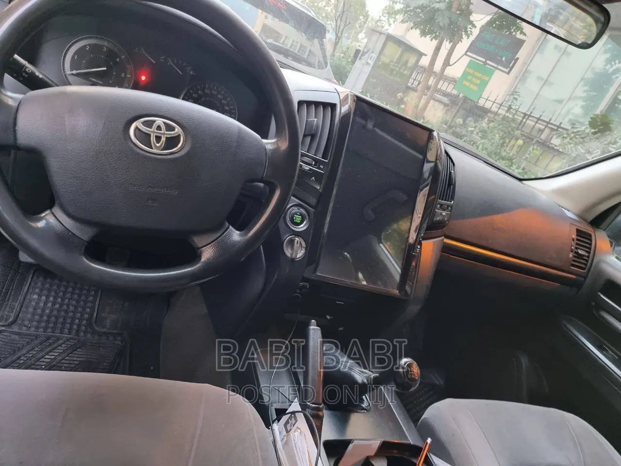 Toyota Land Cruiser 2012 White