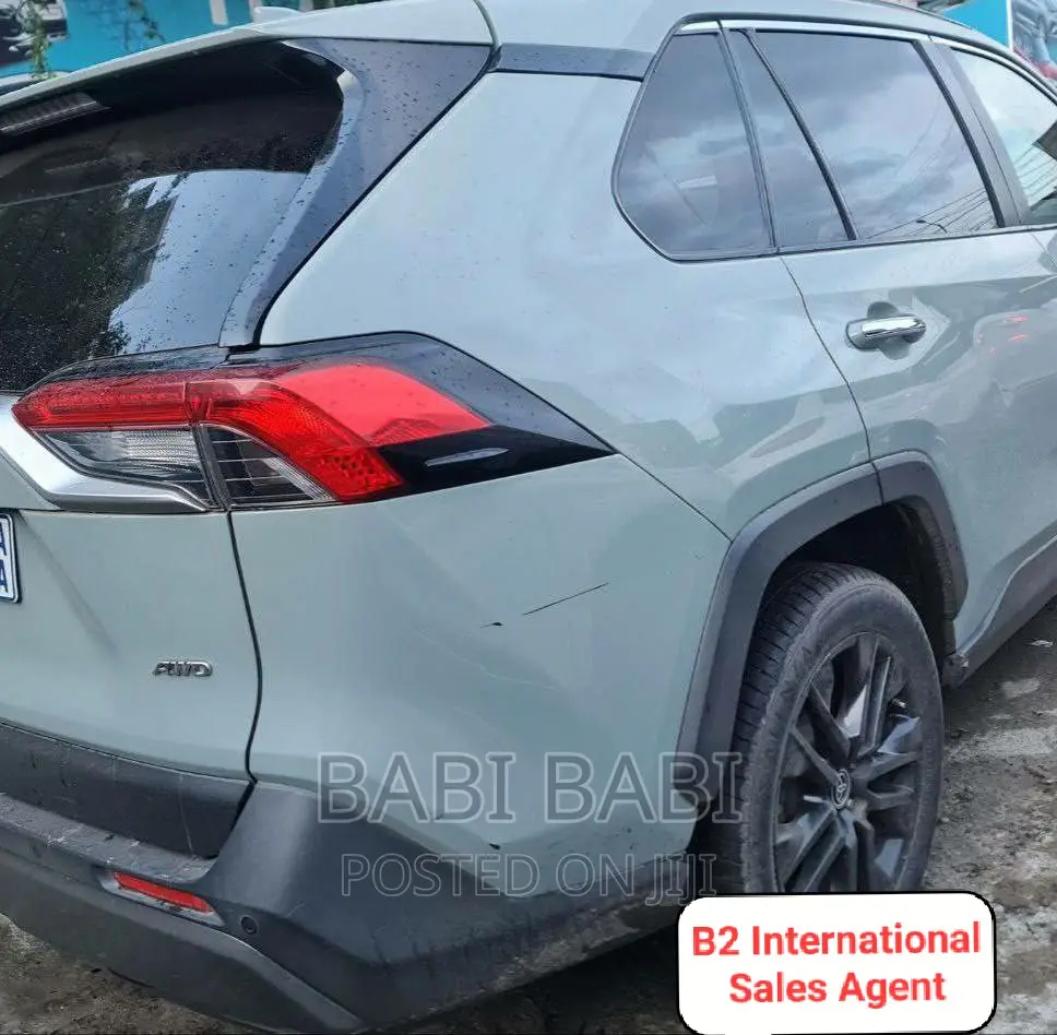 Toyota RAV4 2020 Green