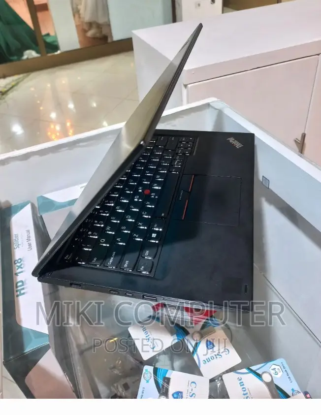 New Laptop Lenovo ThinkPad Yoga 370 16GB Intel Core I7 SSD 512GB