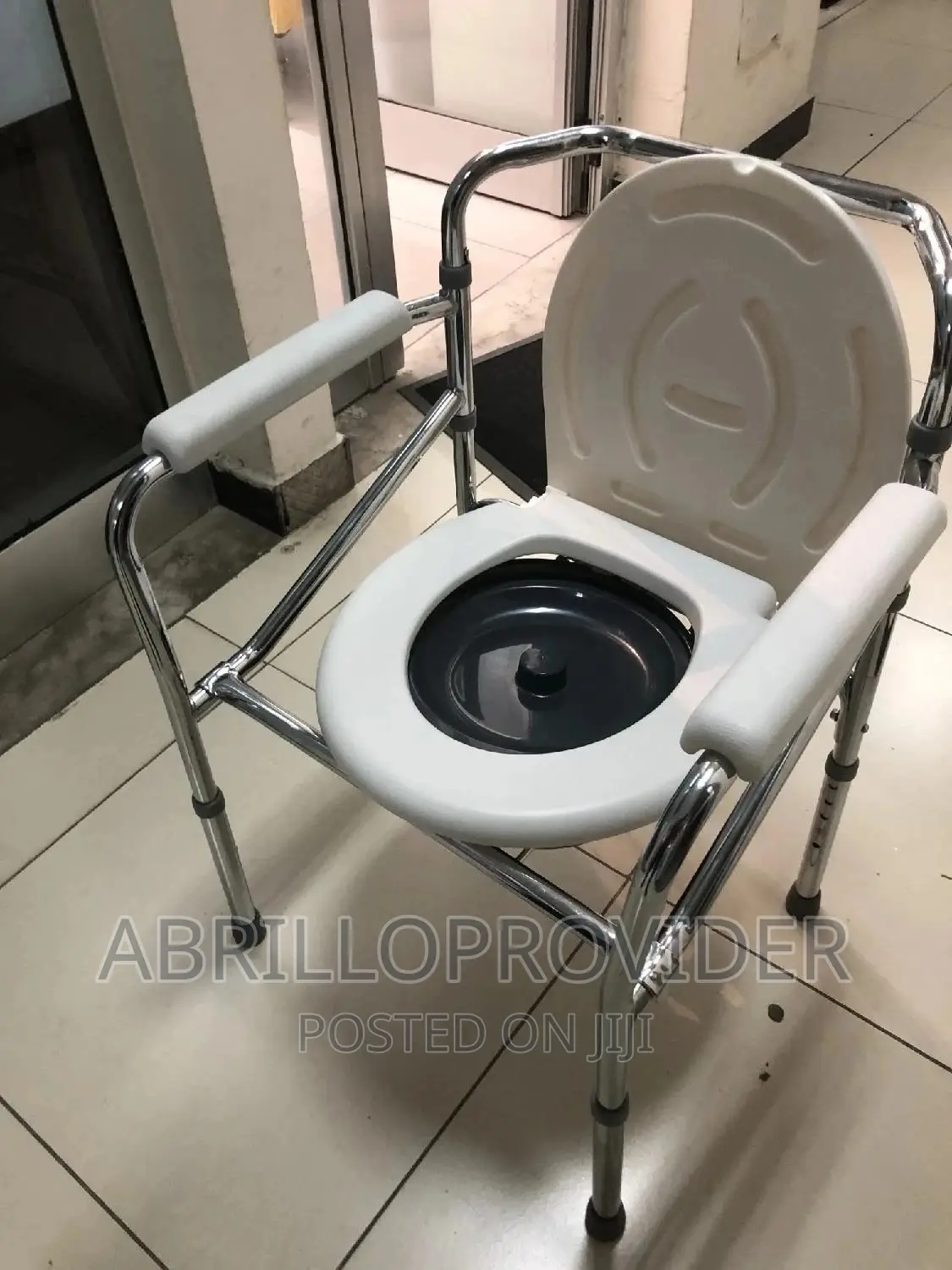Commode Chair~Toilet Chair:Commode Chair*Commode Chair*Chair